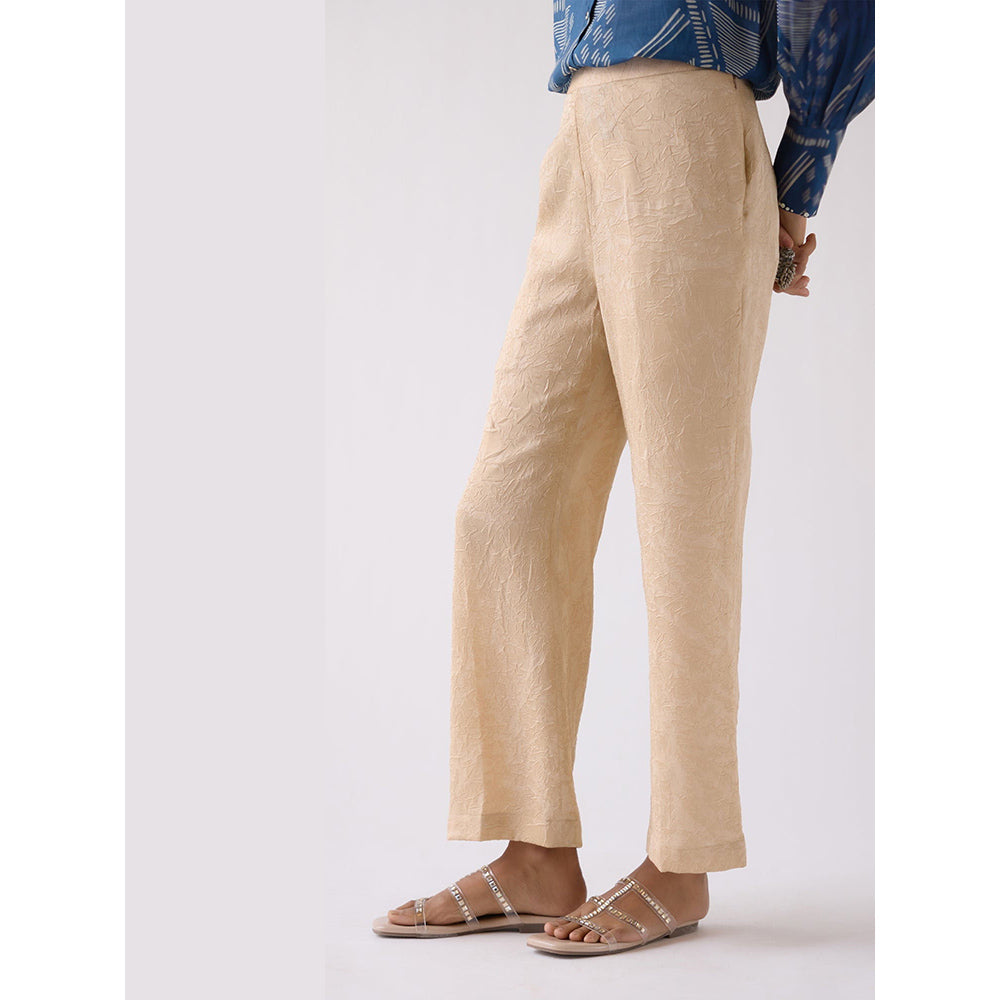 Basanti Kapde aur Koffee Beige Straight-Fit Textured Pant