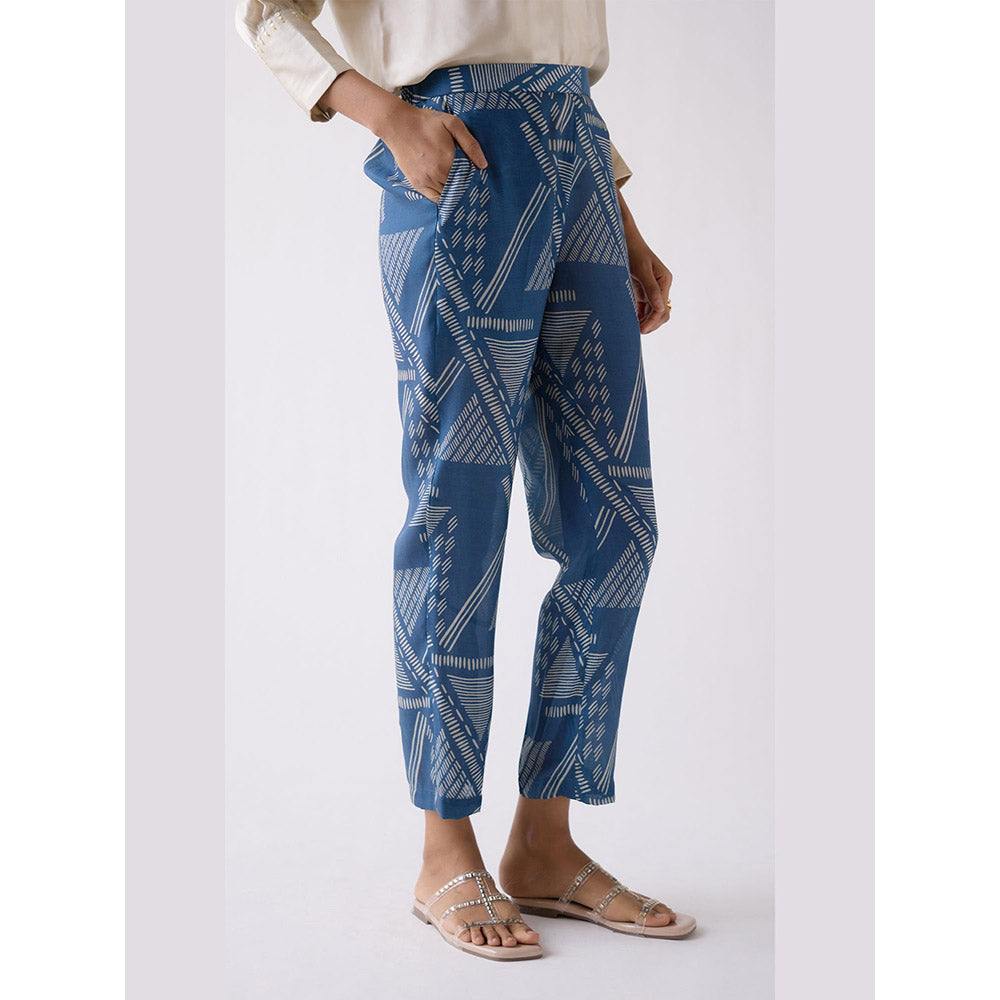 Basanti Kapde aur Koffee Blue Straight-Fit Geometric Pant