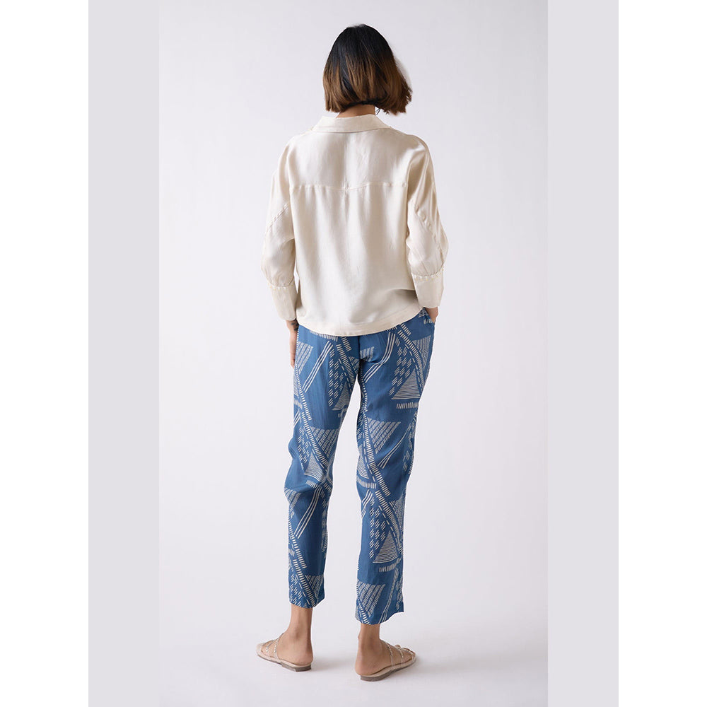 Basanti Kapde aur Koffee Blue Straight-Fit Geometric Pant