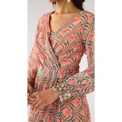 Basanti Kapde aur Koffee Pink Floral Georgette Dress