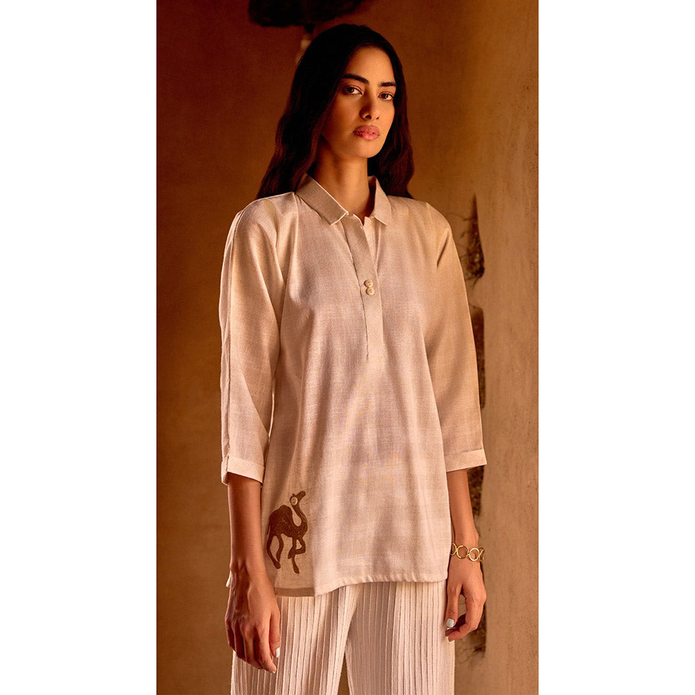Basanti Kapde aur Koffee Ivory Cotton Jacquard Checks Top