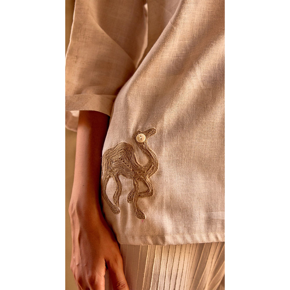 Basanti Kapde aur Koffee Ivory Cotton Jacquard Checks Top