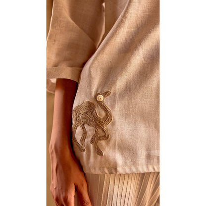 Basanti Kapde aur Koffee Ivory Cotton Jacquard Checks Top