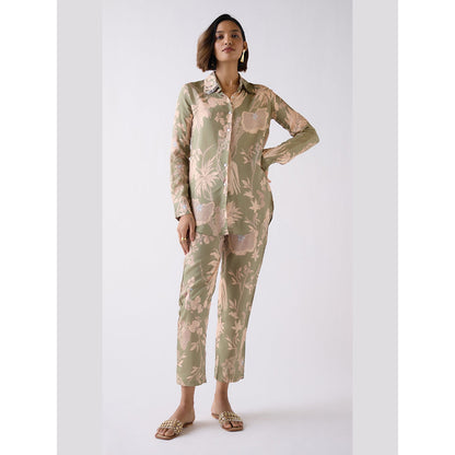 Basanti Kapde aur Koffee Green Muslin Floral Printed Shirt
