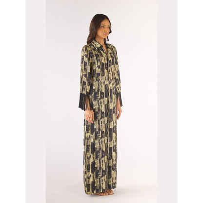 Basanti Kapde aur Koffee Black Cotton Silk Collar Neck Jumpsuit