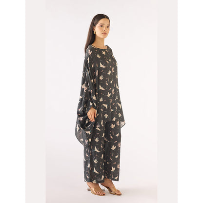 Basanti Kapde aur Koffee Black Muslin Embellished Kaftan with Pant