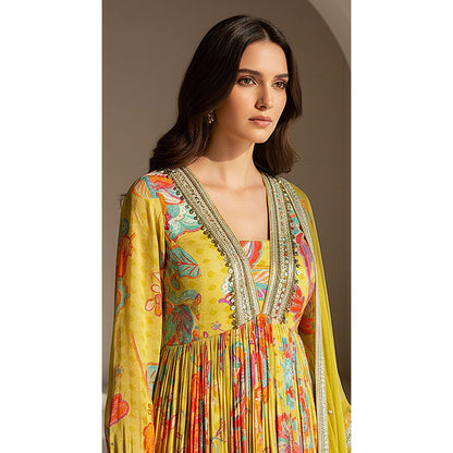 Basanti Kapde aur Koffee Green Georgette Embellished Anarkali Dress with Dupatta