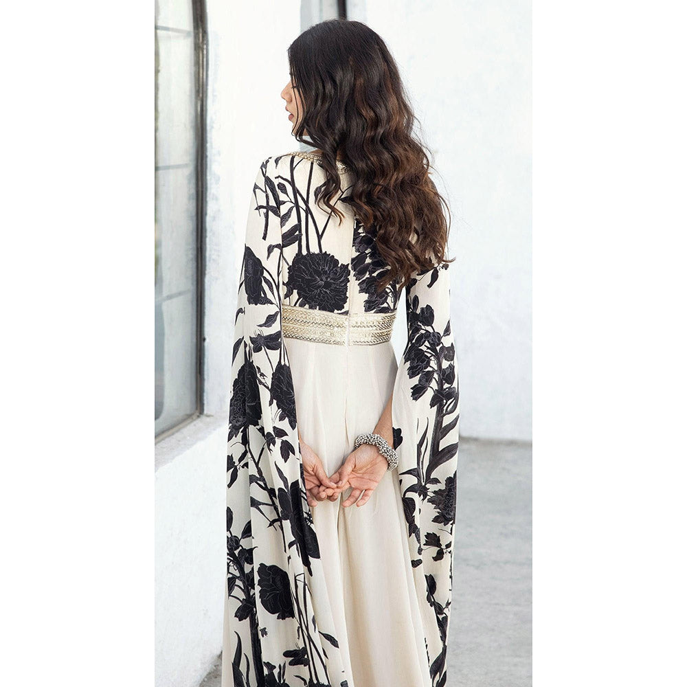 Basanti Kapde aur Koffee Black Embellished Cape Sleeves Jumpsuit
