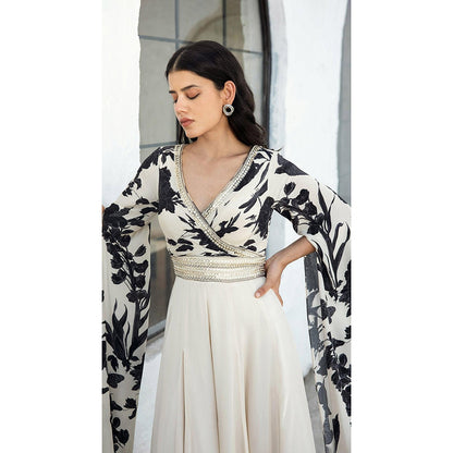 Basanti Kapde aur Koffee Black Embellished Cape Sleeves Jumpsuit