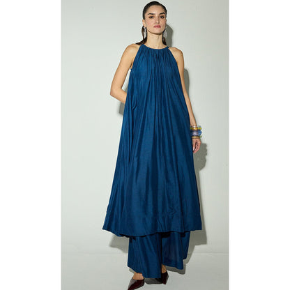 Basanti Kapde aur Koffee The Regal Sapphire Night Linen Embroidered Kurta with Palazzo
