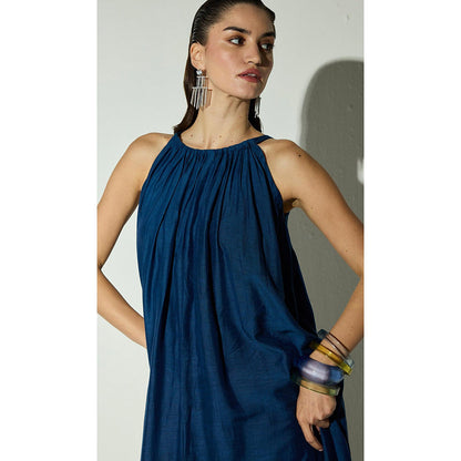 Basanti Kapde aur Koffee The Regal Sapphire Night Linen Embroidered Kurta with Palazzo