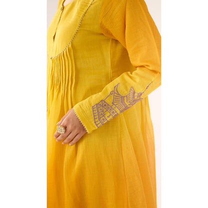 Basanti Kapde aur Koffee Yellow Chanderi Embroidered Kurta with Pant