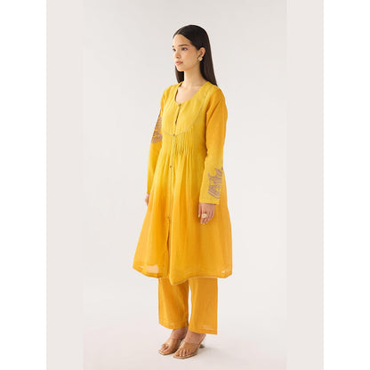 Basanti Kapde aur Koffee Yellow Chanderi Embroidered Kurta with Pant