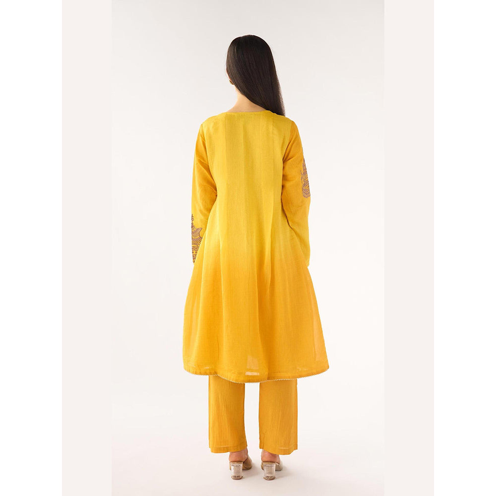 Basanti Kapde aur Koffee Yellow Chanderi Embroidered Kurta with Pant