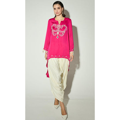Basanti Kapde aur Koffee The Champagne Blush Pink Kurta with Dhoti