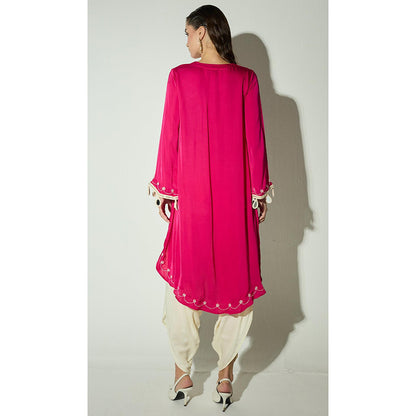 Basanti Kapde aur Koffee The Champagne Blush Pink Kurta with Dhoti