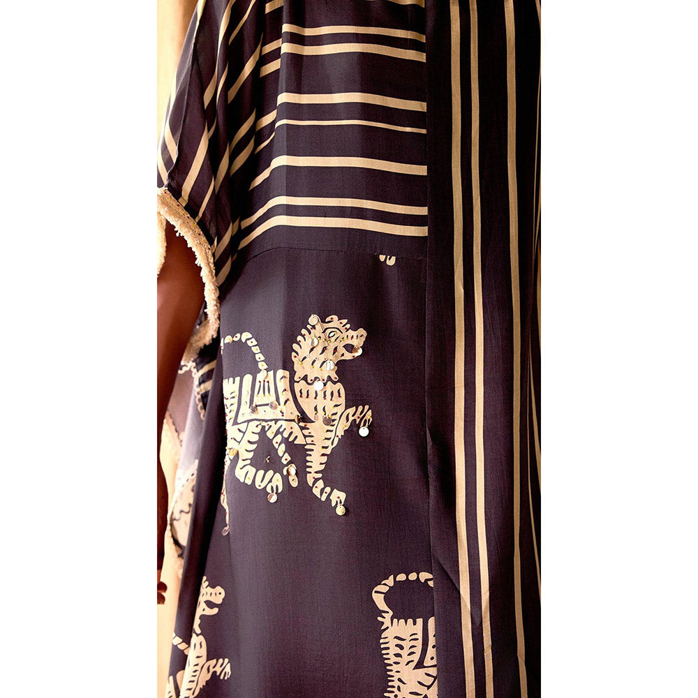 Basanti Kapde aur Koffee Black Stripes Abstract Kaftan and Pant