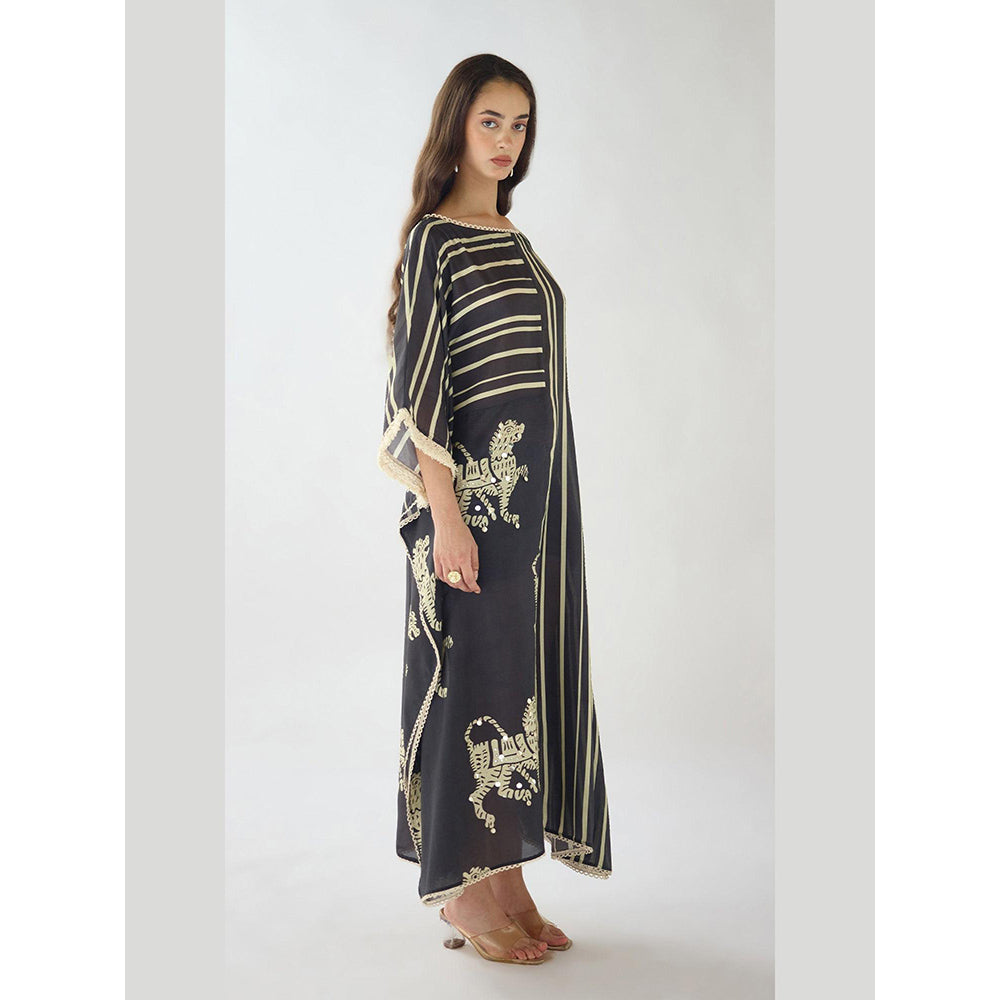 Basanti Kapde aur Koffee Black Stripes Abstract Kaftan and Pant