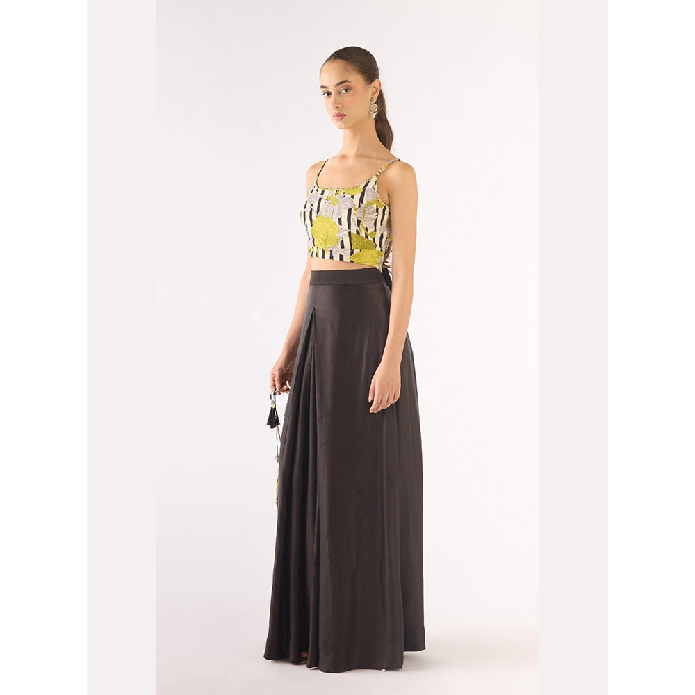 Basanti Kapde aur Koffee Green Organza Sequins Cape And Sharara With Bustier