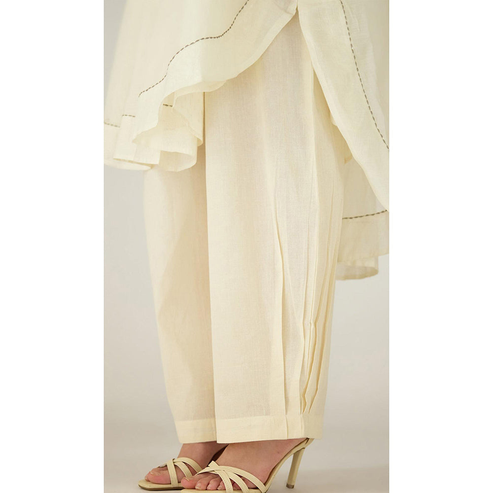 Basanti Kapde aur Koffee Ivory Essence Cotton Kurta And Pant