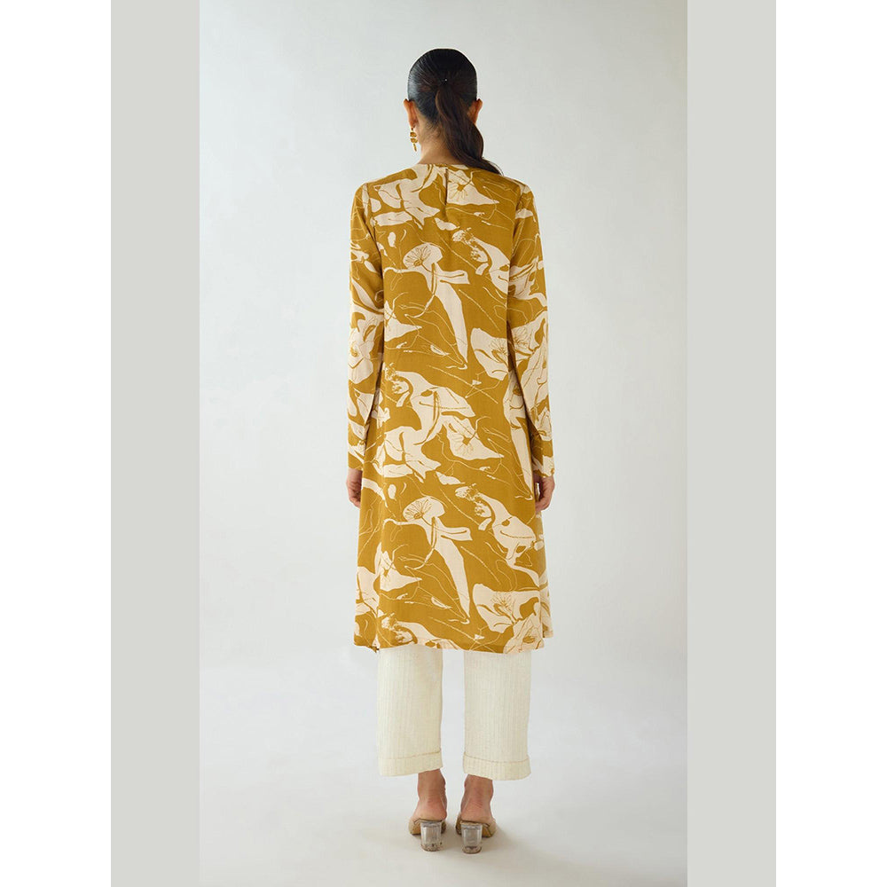 Basanti Kapde aur Koffee Mustard Flora Muse Muslin Kurta And Pant