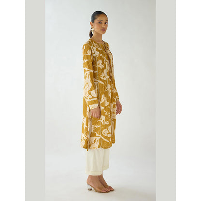 Basanti Kapde aur Koffee Mustard Flora Muse Muslin Kurta And Pant