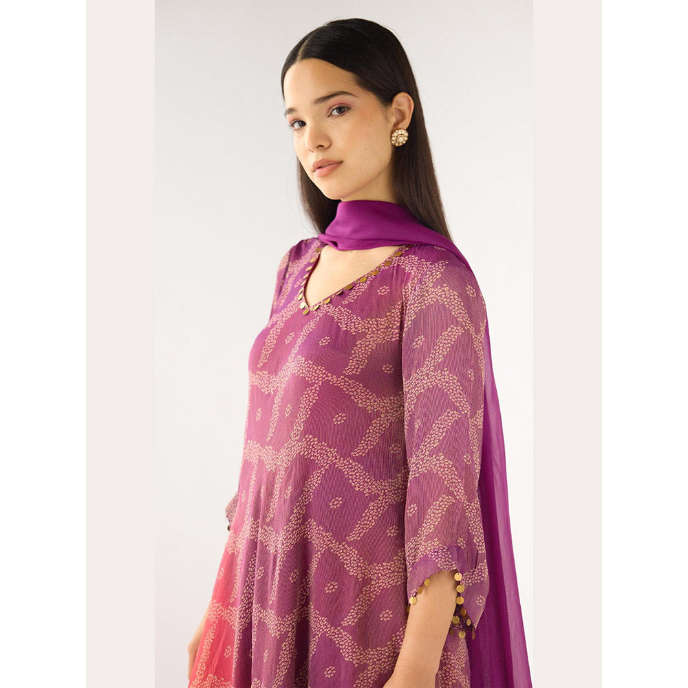Basanti Kapde aur Koffee Pink Tissue Embellished Kurta And Pant With Dupatta