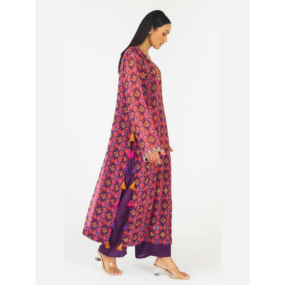 Basanti Kapde aur Koffee Purple Crepe Embroidered Kurta with Pant