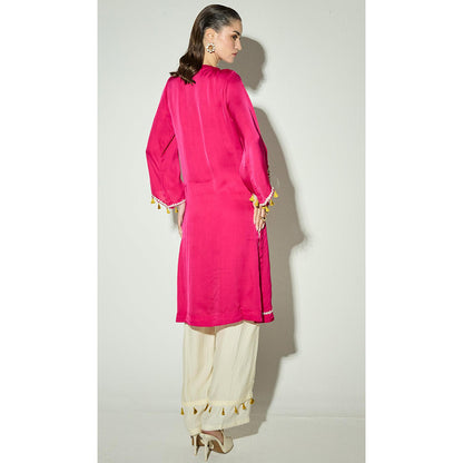 Basanti Kapde aur Koffee The Noble Orchid Bloom Embroidered Kurta with Palazzo