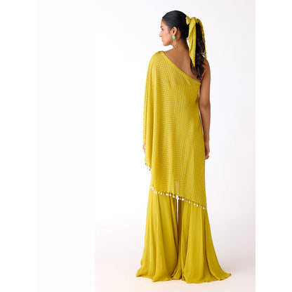 Basanti Kapde aur Koffee Yellow Chinon Sleeveless Sharara