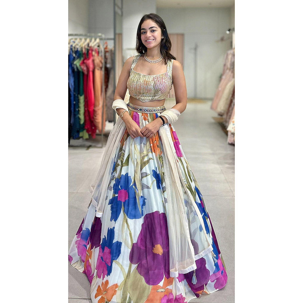 Basanti Kapde aur Koffee Ivory Lumina Garden Lehenga And Stitched Blouse With Dupatta