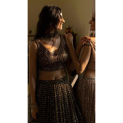 Basanti Kapde aur Koffee Moss Green Sequinned Lehenga And Stitched Blouse With Dupatta