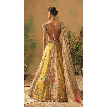 Basanti Kapde aur Koffee The Basanti Amaltas Lehenga And Stitched Blouse With Dupatta