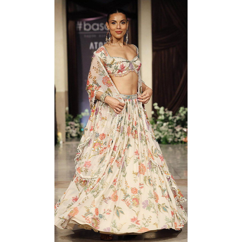 Basanti Kapde aur Koffee The Bloom Ivory Lehenga And Stitched Blouse With Dupatta