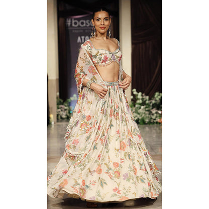 Basanti Kapde aur Koffee The Bloom Ivory Lehenga And Stitched Blouse With Dupatta