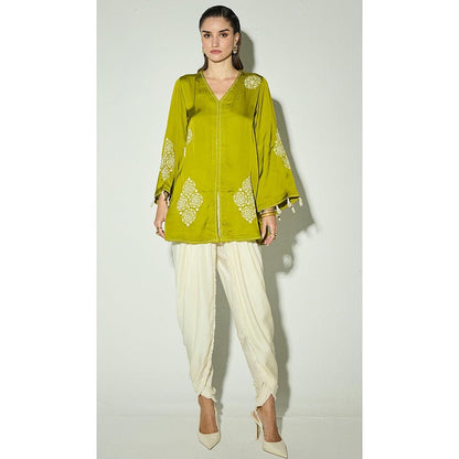 Basanti Kapde aur Koffee The Willow Leaf Embroidered Co-Ord Set