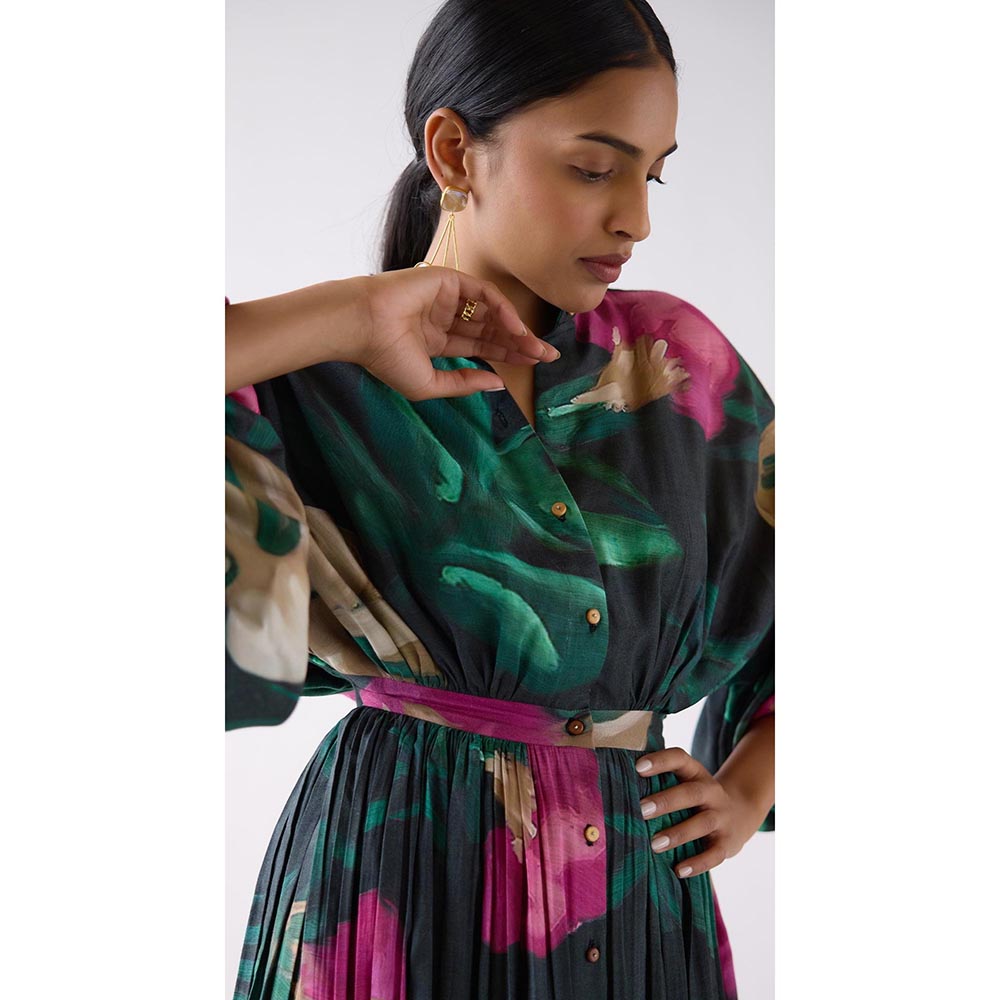 Basanti Kapde aur Koffee Green Muslin Floral A Line Dress