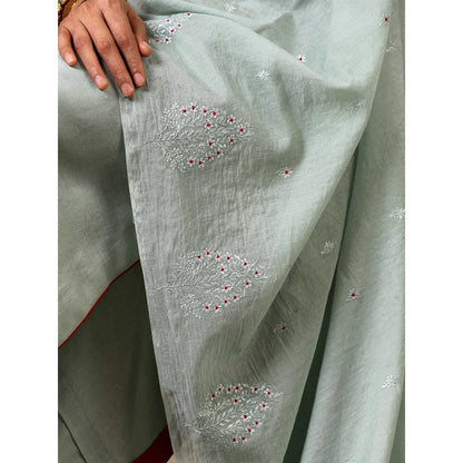 Bbaawri Green Hand Embroidered Chanderi Silk Kurta with Pant & Dupatta (Set of 3)