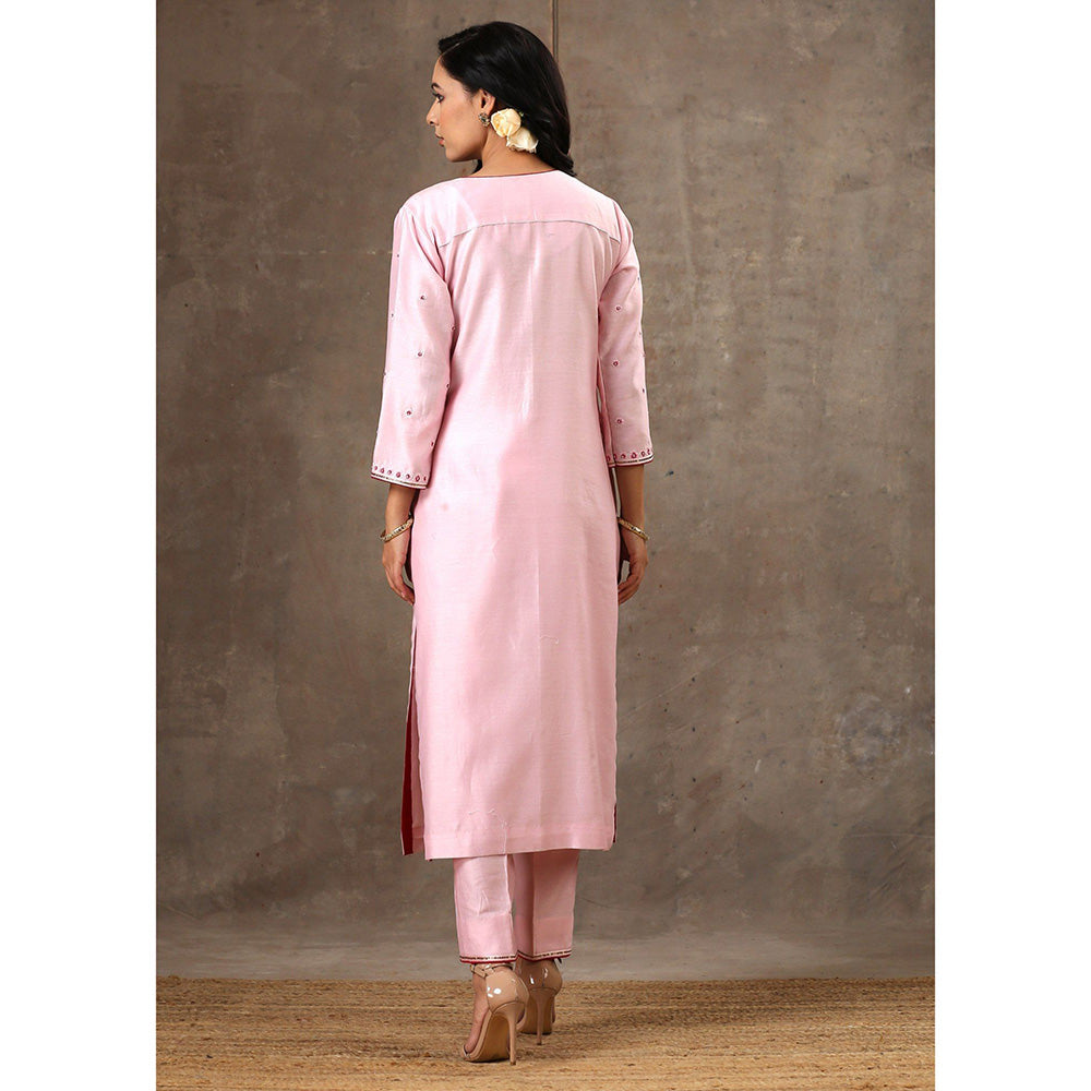 Bbaawri Hand Embroidered Chanderi Silk Pink Kurta with Pant & Dupatta (Set of 3)