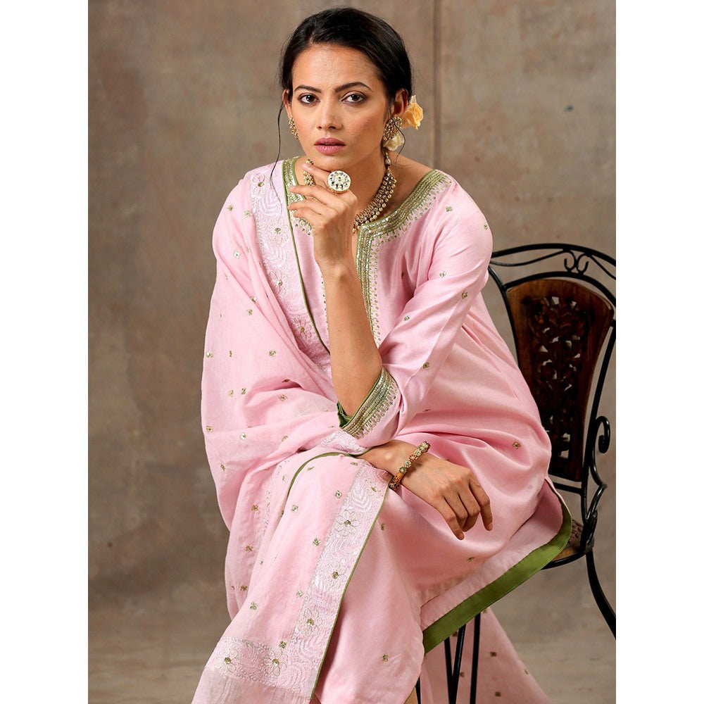 Bbaawri Pink Green Hand Embroidered Chanderi Silk Kurta with Pant & Dupatta (Set of 3)