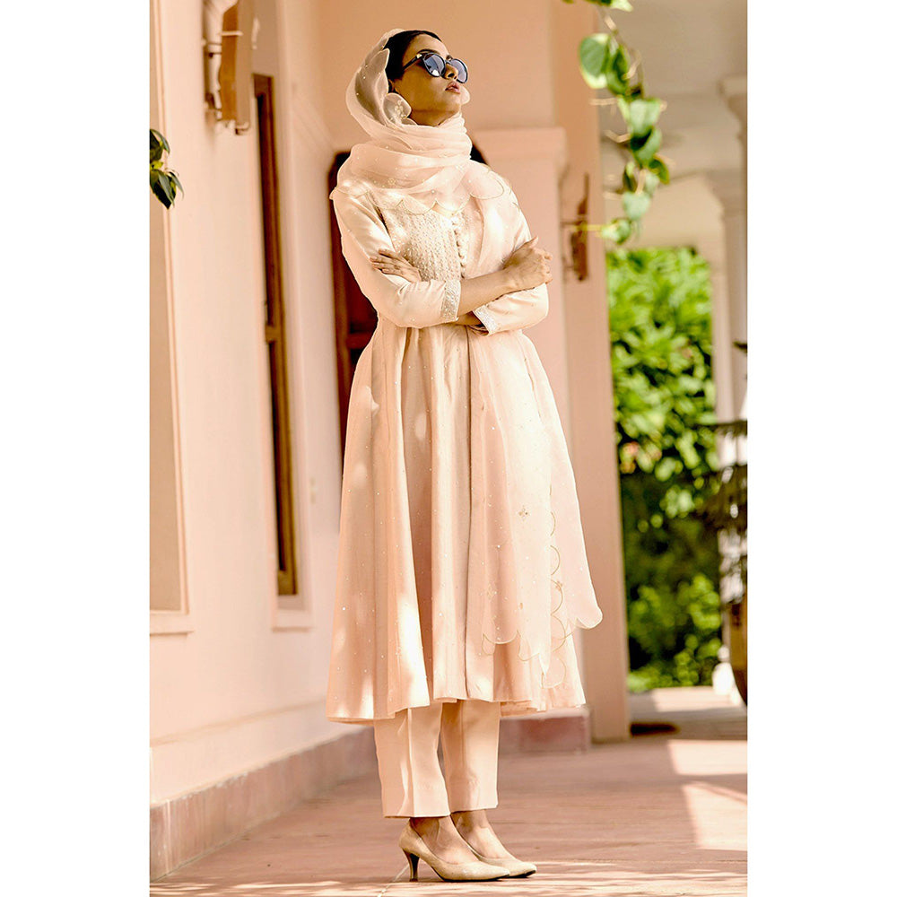 Bbaawri Peach Kali Silk Kali Kurta with Pant & Dupatta (Set of 3)