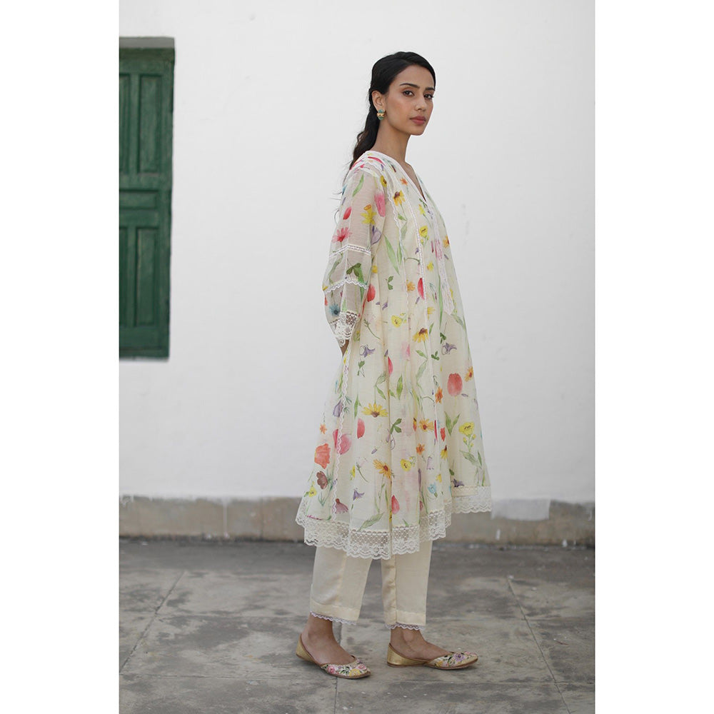 Begum Pret Azra Ivory Kurta (Set of 3)