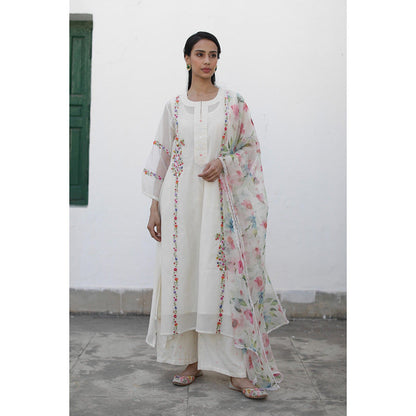 Begum Pret Shikaara Ivory Kurta (Set of 4)
