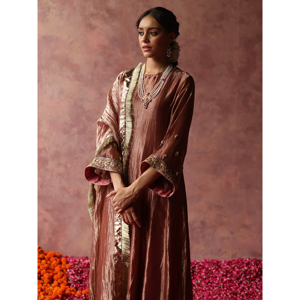 Begum Pret Zaahra Rose Gold Kurta (Set of 3)