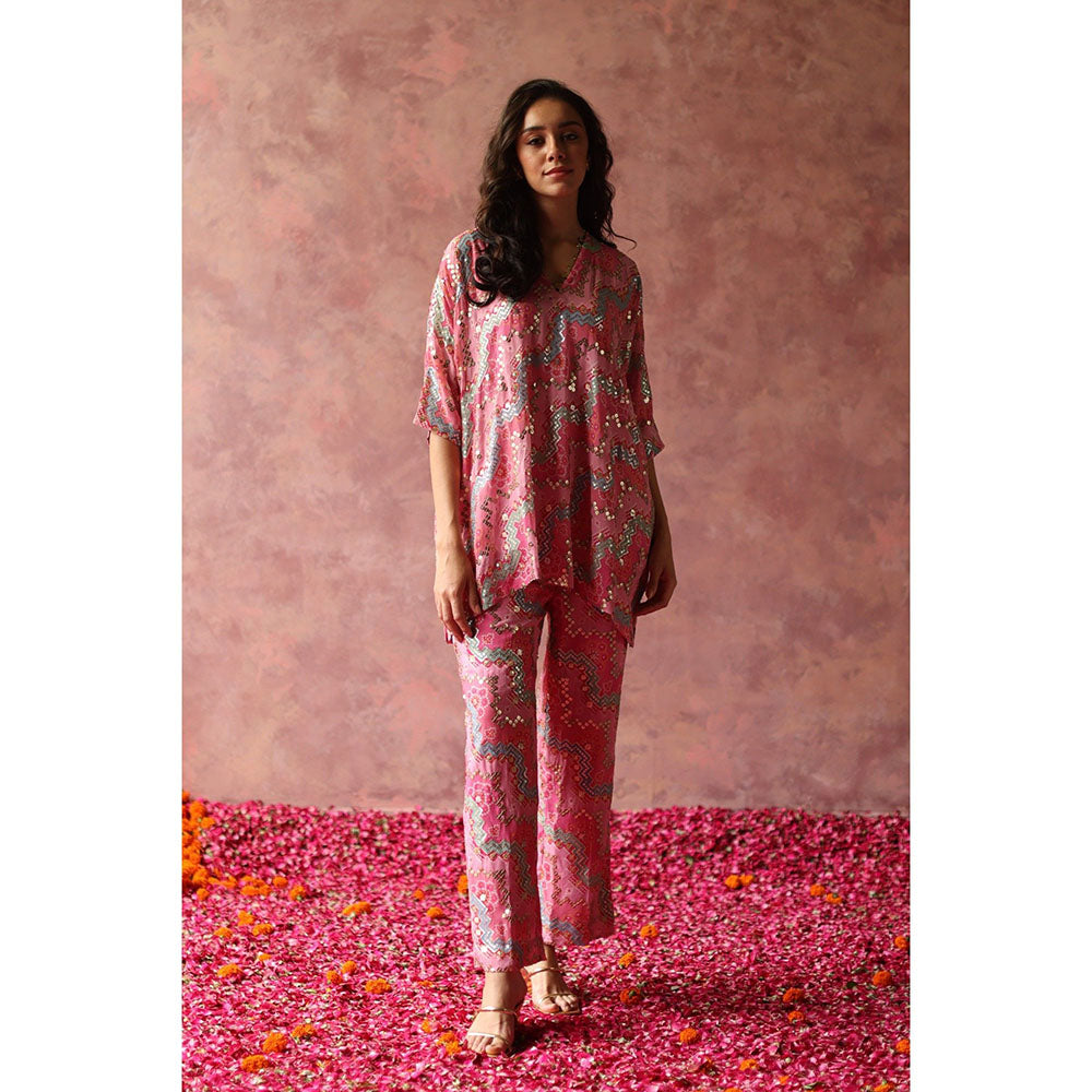 Begum Pret Maiyra Pink Kaftan (Set of 3)