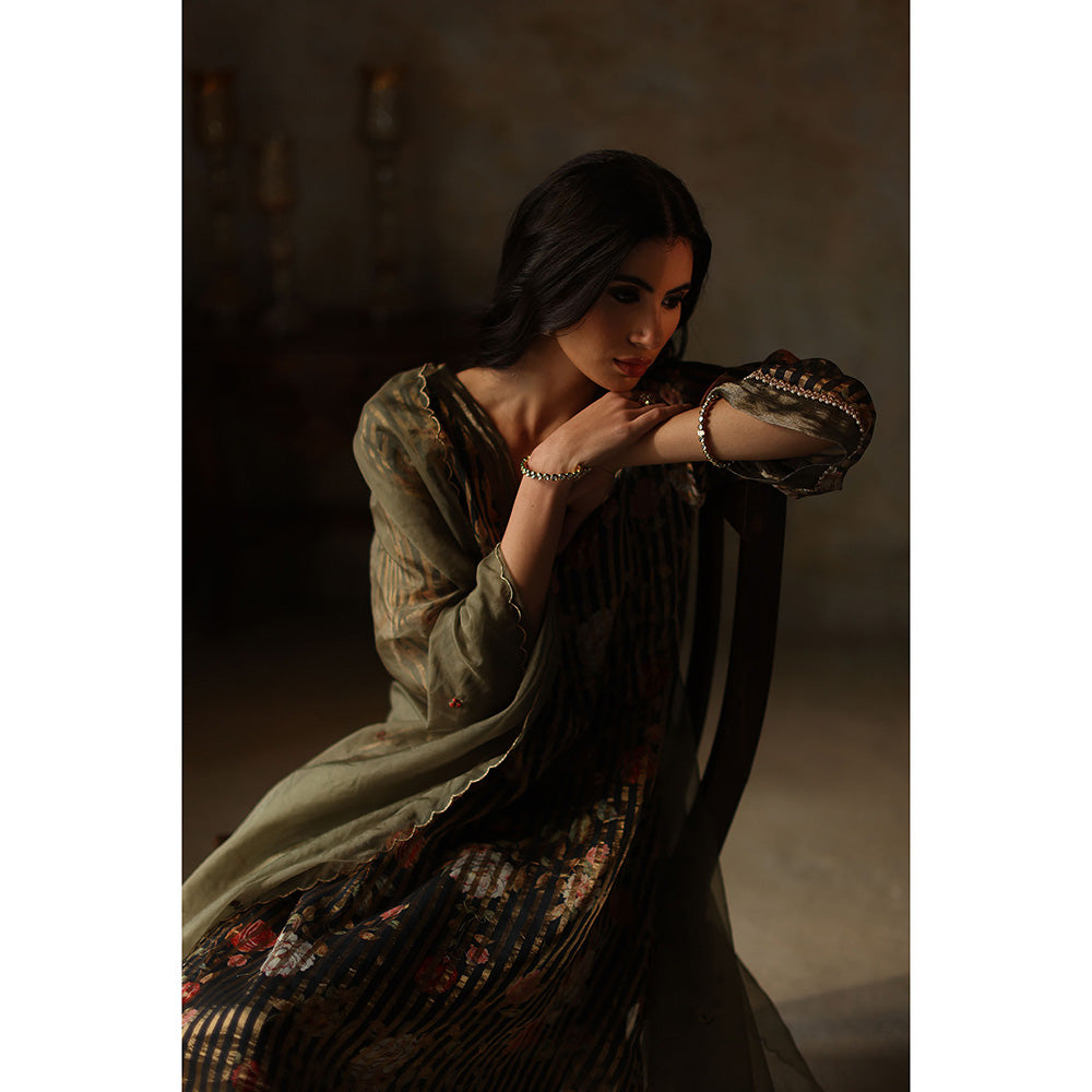 Begum Pret Ikai Black Kurta with Pant and Dupatta (Set of 3)