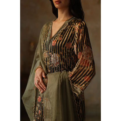 Begum Pret Ikai Black Kurta with Pant and Dupatta (Set of 3)