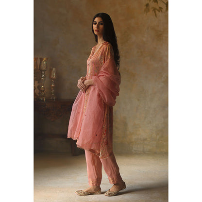Begum Pret Ikai Peach Kurta with Pant and Dupatta (Set of 3)