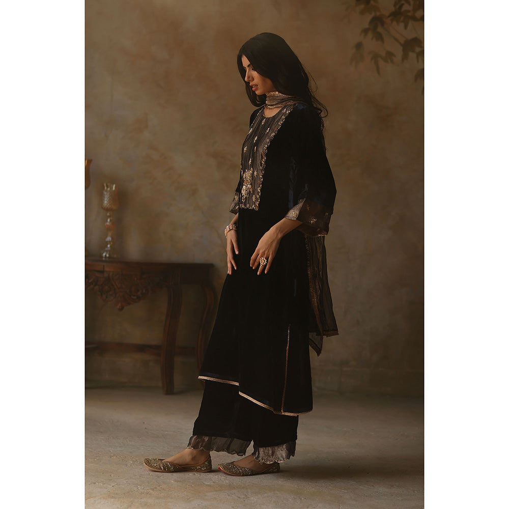 Begum Pret Faiz Midnight Blue Kurta with Pant and Dupatta (Set of 3)