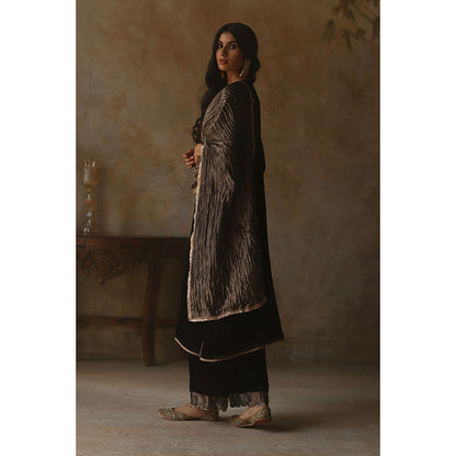 Begum Pret Faiz Midnight Blue Kurta with Pant and Dupatta (Set of 3)